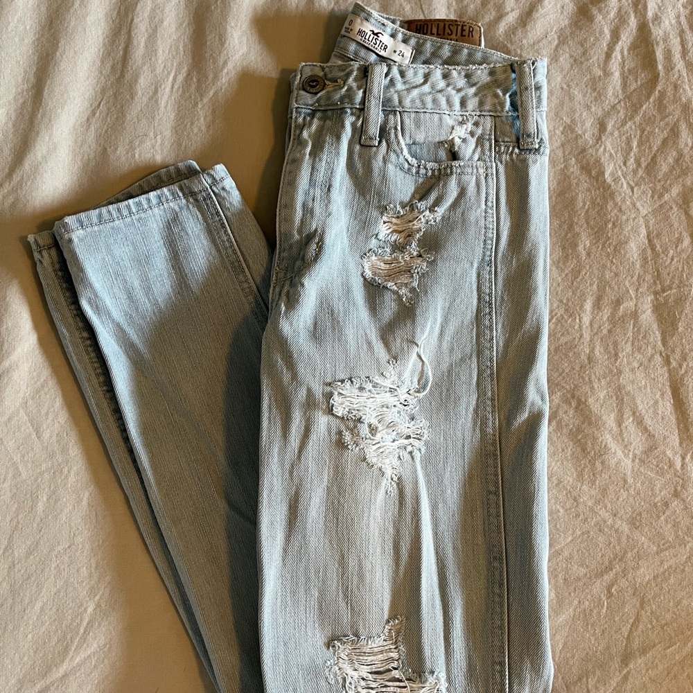 Light wash ripped boyfriend jeans